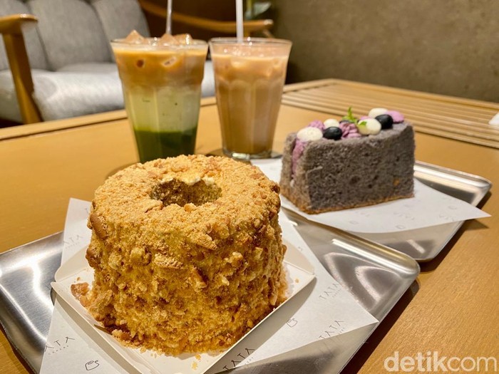 Tata Cakery: Chiffon Earl Grey Regal dan dan Dirty Matcha di Kafe Instagramable