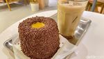 Tata Cakery, Kafe yang Punya Cake Chiffon dan Es Kopi Enak