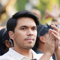 YouTuber Thariq Halilintar belakangan memang tengah jadi perbincangan terkait dengan kehidupan percintaannya. Usai putus dengan Fuji, Thariq kini dikabarkan tengah memiliki hubungan spesial dengan Aaliyah Massaid. Foto: Instagram/@thariqhalilintar