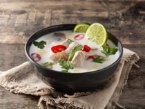 Tom Kha Gai Jadi Sup Ayam Terbaik di Dunia, Ini Keistimewaannya!