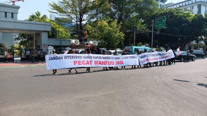 Unjuk rasa di depan MA (dok TMC Polda Metro)