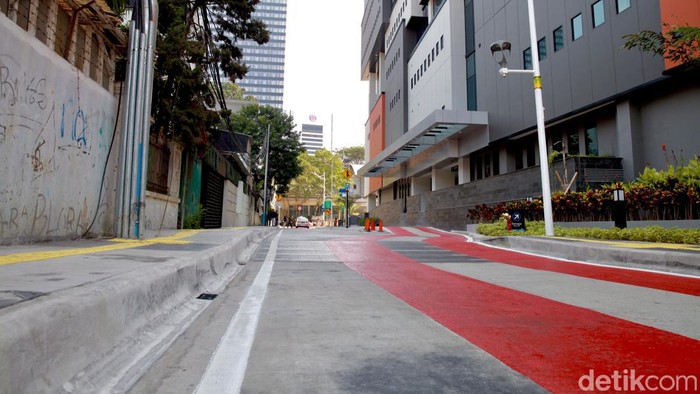 Wajah Baru Transport Hub 'Simpang Temu' Dukuh Atas Wajah Baru Transport Hub 'Simpang Temu' Dukuh Atas