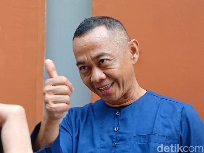 Bang Madun Lapang Dada Usai Warung Makannya Diulas Buruk Bang Madun Lapang Dada Usai Warung Makannya Diulas Buruk