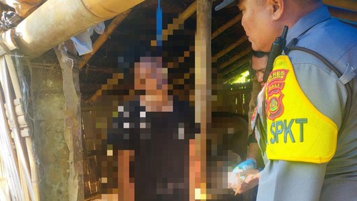 Personel Polsek Bebandem mendatangi lokasi bunuh diri di Desa Bhuana Giri, Karangasem, Selasa (26/9/2023).
