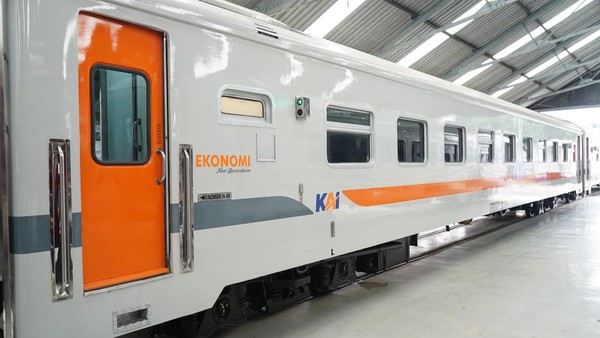 Bye Kursi Tegak! Kereta Ekonomi Jayabaya Serasa Kelas Eksekutif