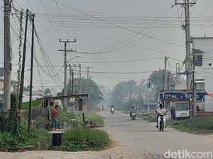 DPRD Sumsel Desak Disdik Palembang Liburkan Sekolah Dampak Kabut Asap
