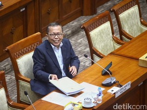 Tok! Komisi III DPR Sepakat Pilih Arsul Sani Jadi Calon Hakim MK