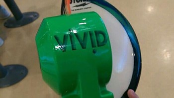 Penasaran isi dalam bola bowling? Ini dia...Foto: Boredpanda