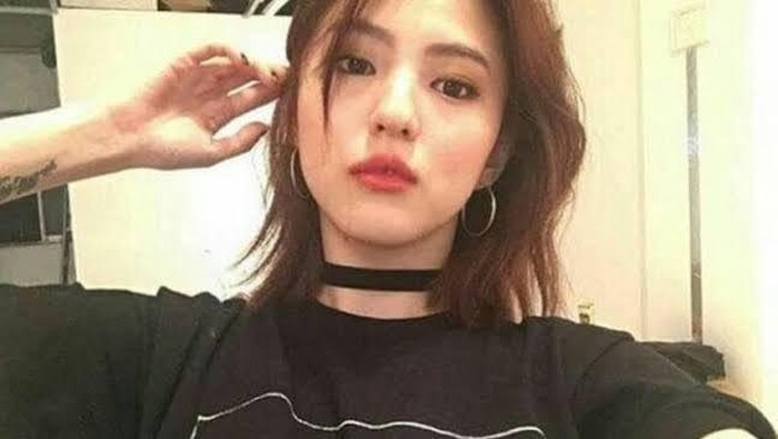 Foto lama Han So Hee dengan tato