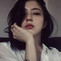 Di tengah kontroversinya, Han So Hee angkat bicara dan mengaku tak terganggu dengan perdebatan netizen Korea. Foto tersebut diunggah sekitar tahun 2016-2017. Dia menyadari banyak penggemar wanita yang menyukai imej-nya yang badass. Foto: dok. Instagram @xeesoxee