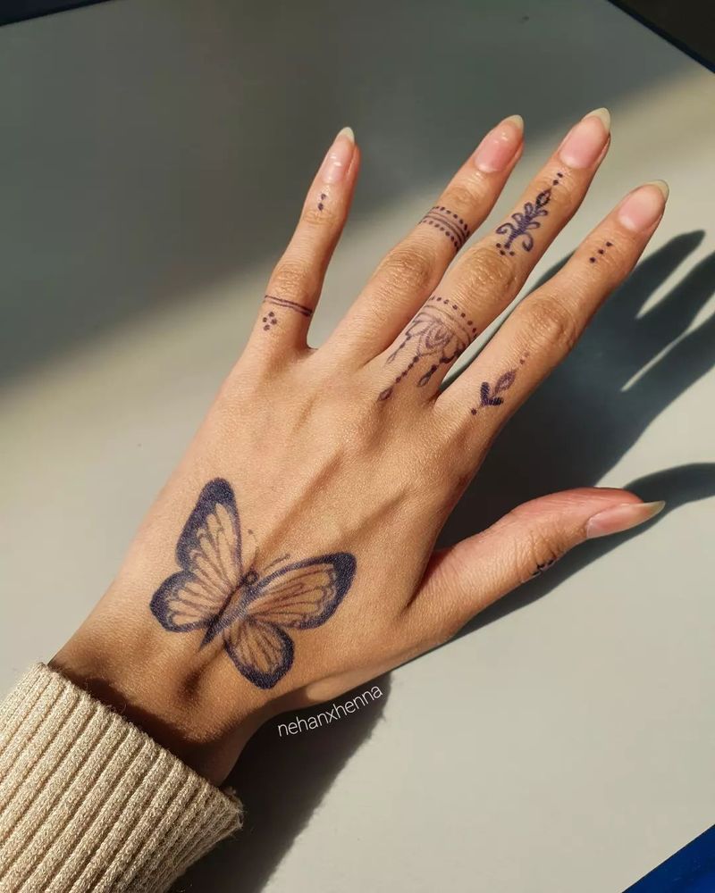 Gambar Henna Contoh gambar henna.