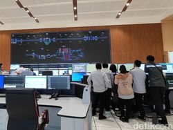 Jajal Teknologi Huawei di Kereta Cepat Whoosh Jakarta-Bandung