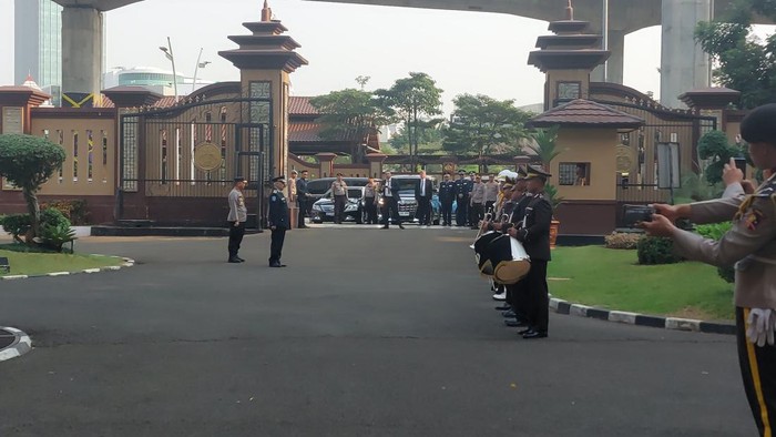 Kedatangan Kepala Kepolisian Sipil Palestina, Jenderal Yousef Al-Hilo disambut upacara Jajar Kehormatan oleh personel dari Yanma Mabes Polri (Ondang-detikcom)
