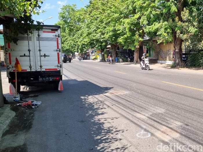 Lokasi kecelakaan yang melibatkan dua sepeda motor di Jalan Bantul, Dongkelan, Panggungharjo, Sewon, Kabupaten Bantul, DIY, Selasa (26/9/2024) pagi.