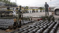 Melansir Reuters, konflik kedua negara ini dimulai saat Kosovo mendeklarasikan kemerdekaannya pada tahun 2008. Namun Serbia secara resmi masih menganggap Kosovo sebagai bagian dari wilayahnya. Mereka menuduh pemerintah pusat Kosovo menginjak-injak hak-hak etnis Serbia, namun membantah tuduhan memicu perselisihan di negara tetangganya.