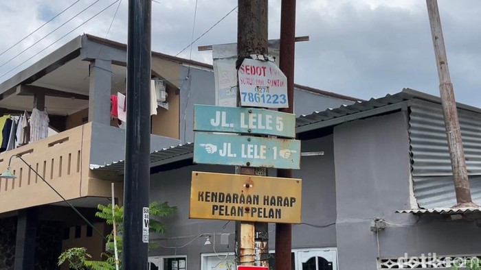 Nama-nama ikan yang jadi nama jalan di Minomartani Sleman. Foto diambil Selasa (19/9/2023).