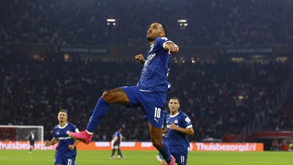 Chelsea Merana, Mantan-mantan Penyerangnya Perkasa