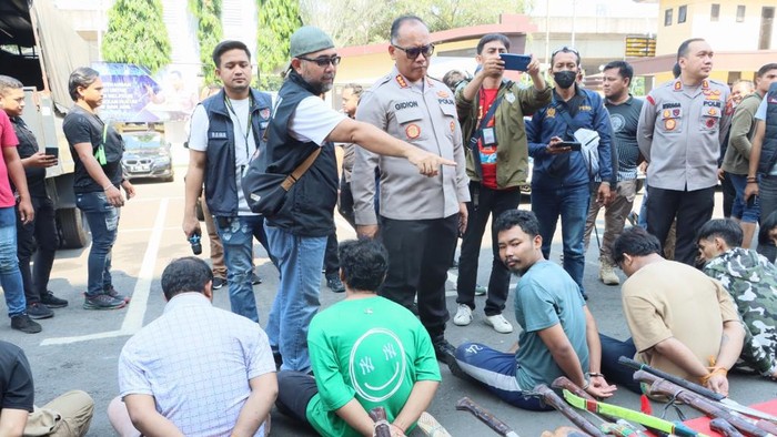 Polisi kembalai menggerebek lapak narkoba di Kampung Bahari, Jakarta Utara