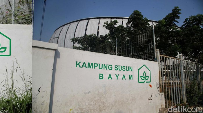 Warga Kampung Bayam yang bertahan di tenda dekat JIS sudah pindah ke Rusun Nagrak. Begini potret kawasan JIS sebelum dan sesudah warga pindah ke Rusun Nagrak.