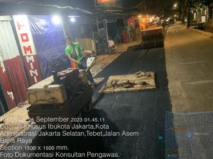 Galian Jl Asem Baris di Tebet Jaksel Mulai Diaspal