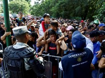 Ribuan Migran Membludak di Meksiko Minta Visa Kemanusiaan