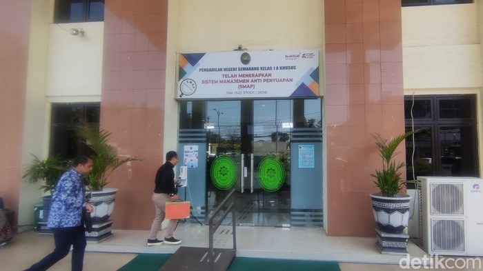 Sidang perdana kasus kematian anak Pj Gubernur Papua Pegunungan digelar di PN Semarang, Selasa (26/9/2023).