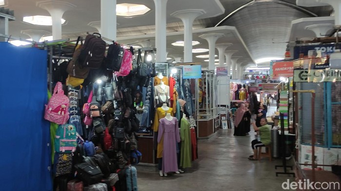 Suasana Pasar Johar Semarang, Selasa (26/9/2023).