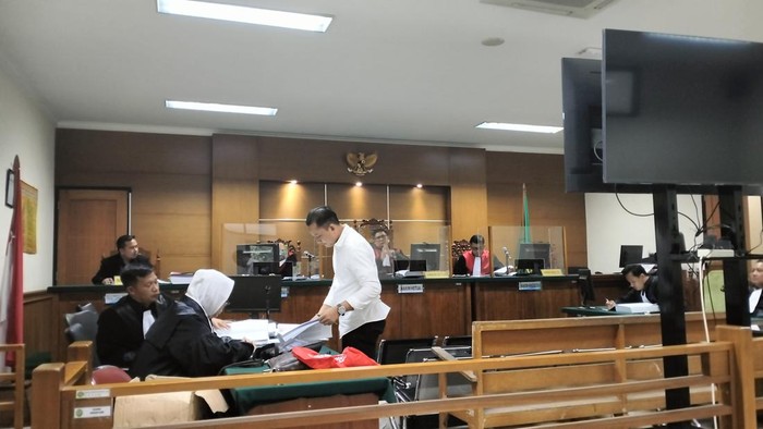 Terdakwa Nurhasan Kurniawan, pelaku pembobol dana nasabah bank Himbara, Tangerang (Foto: Bahtiar/Detikcom)