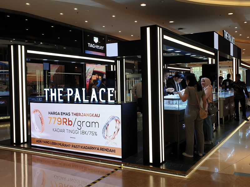 The Palace Jeweler Gelar Pameran Emas 'PANAS HALU', Banyak Promo Menarik The Palace Jeweler Gelar Pameran Emas 'PANAS HALU', Banyak Promo Menarik