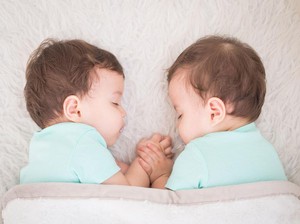 Kisah Eve Bayi Kloning Pertama: Hoax atau Benar-benar Ada?