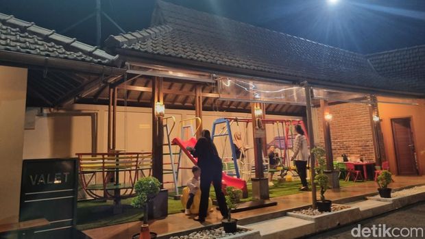 Bumi Aki Heritage, Puncak, Bogor.