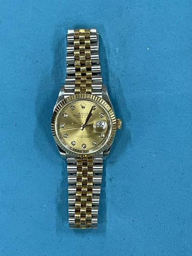 Dittipidnarkoba Bareskrim Polri menyita jam tangan Rolex dari selebgram Nur Utami.