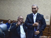 Ekspresi Pengacara Lukas Enembe yang Didakwa Merintangi Penyidikan