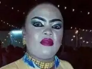8 Foto Kocak Makeup Gagal Total, Hasilnya di Luar Nurul Bikin Bengek