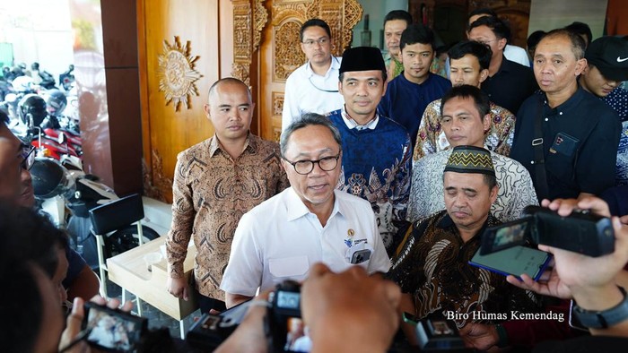 Gerakan Bansos dan Pasar Murah di Semarang Gerakan Bansos dan Pasar Murah di Semarang