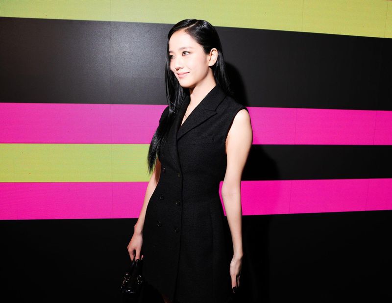 Jisoo BLACKPINK di Paris Fashion Week 2023