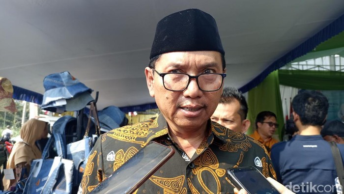 Kadisnaker Kabupaten Blitar Tavip Wiyono.