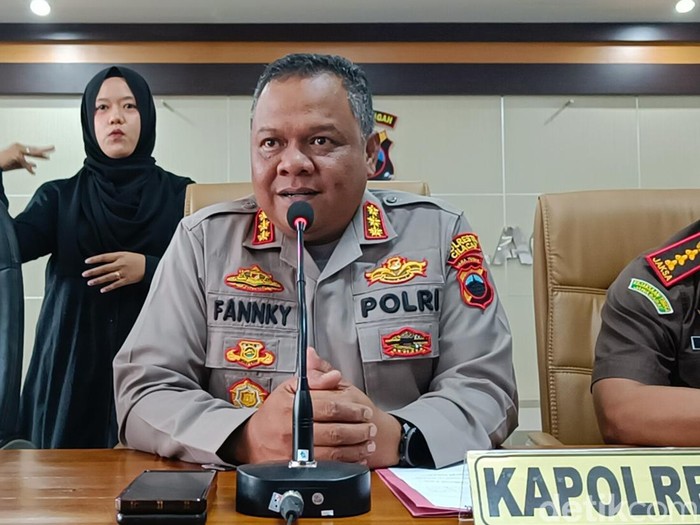 Kapolresta Cilacap, Kombes Fannky Ani Sugiharto saat jumpa pers di Mapolresta Cilacap, Rabu (27/9/2023).
