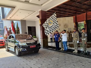Kirab Pataka Jer Basuki Mawa Beya Tiba di Gresik, Ini Kata Bupati