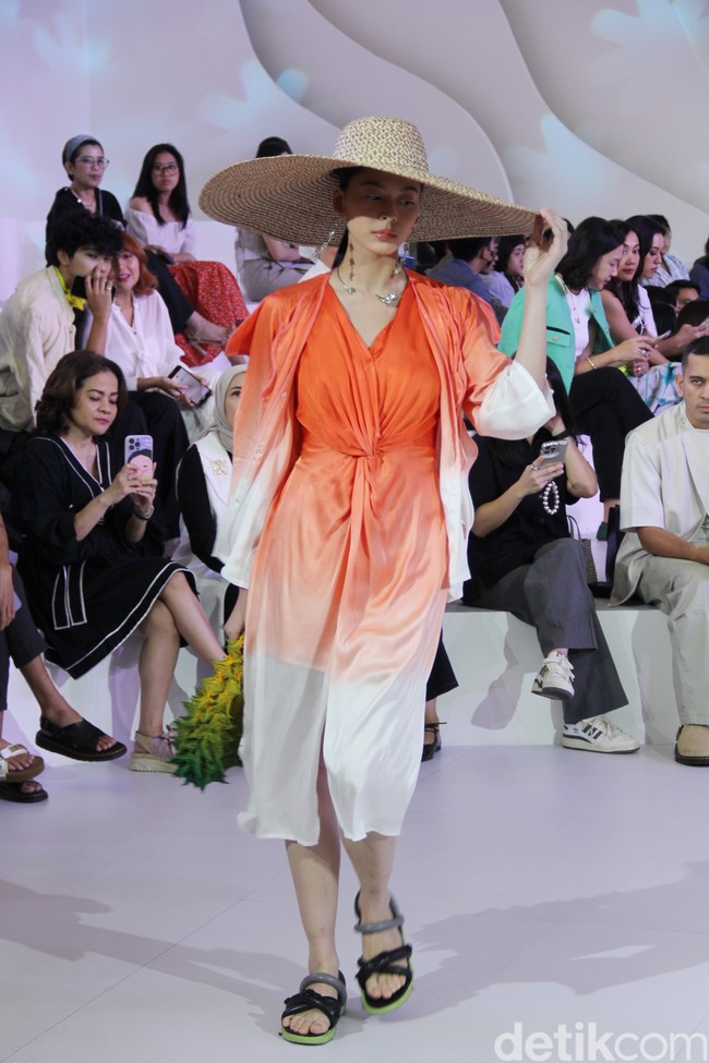 Inilah koleksi terbaru brand Purana yang ditampilkan di acara Fashion Nation, Senayan City, Jakarta. Foto: Mohammad Abduh/detikcom.