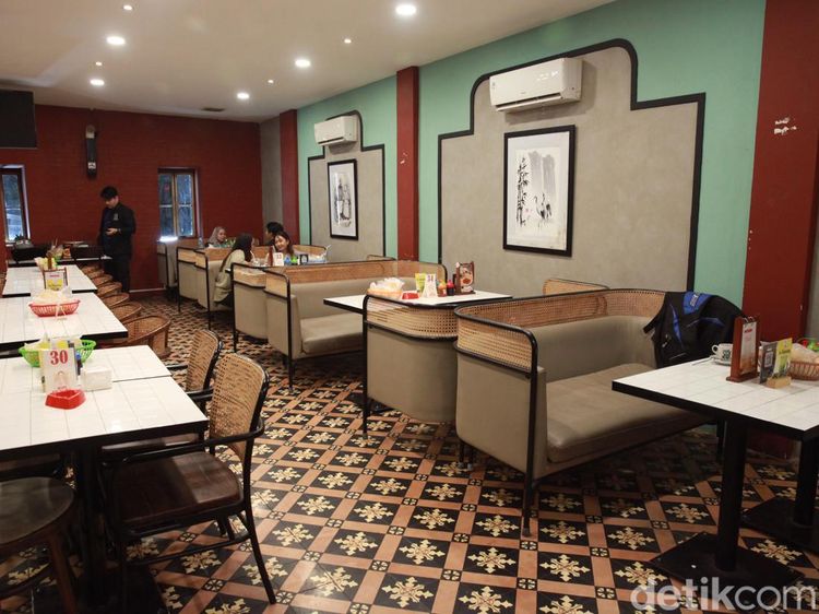 Tempat Nongkrong Bernuansa Peranakan yang Nikmat di Jalan Sabang