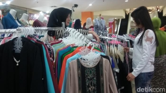 Lapak salah satu pedagang di Pamanukan Trade Center.