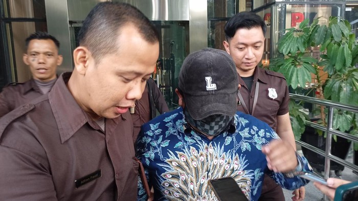 Luqman Hakim usai diperiksa KPK (Adrial/detikcom)