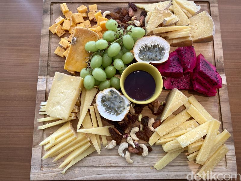 Mazaraat Cheese