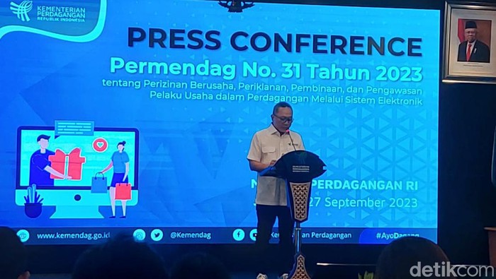 Menteri Perdagangan Zulkifli Hasan Resmi Melarang Social Commerce