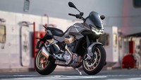 Model ini merupakan edisi khusus yang terinspirasi pesawat tempur generasi kelima F-35B buatan Lockheed Martin. Model ini tersedia di seluruh dunia hanya sebanyak 1.913 unit. Foto: Dok. Moto Guzzi Indonesia