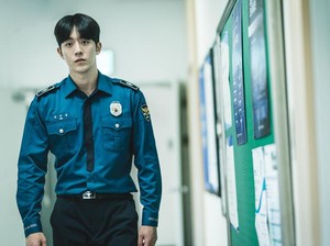 Viral Nam Joo Hyuk Wamil Naik Moge Jadi Paspampres, Dikira Syuting Drakor