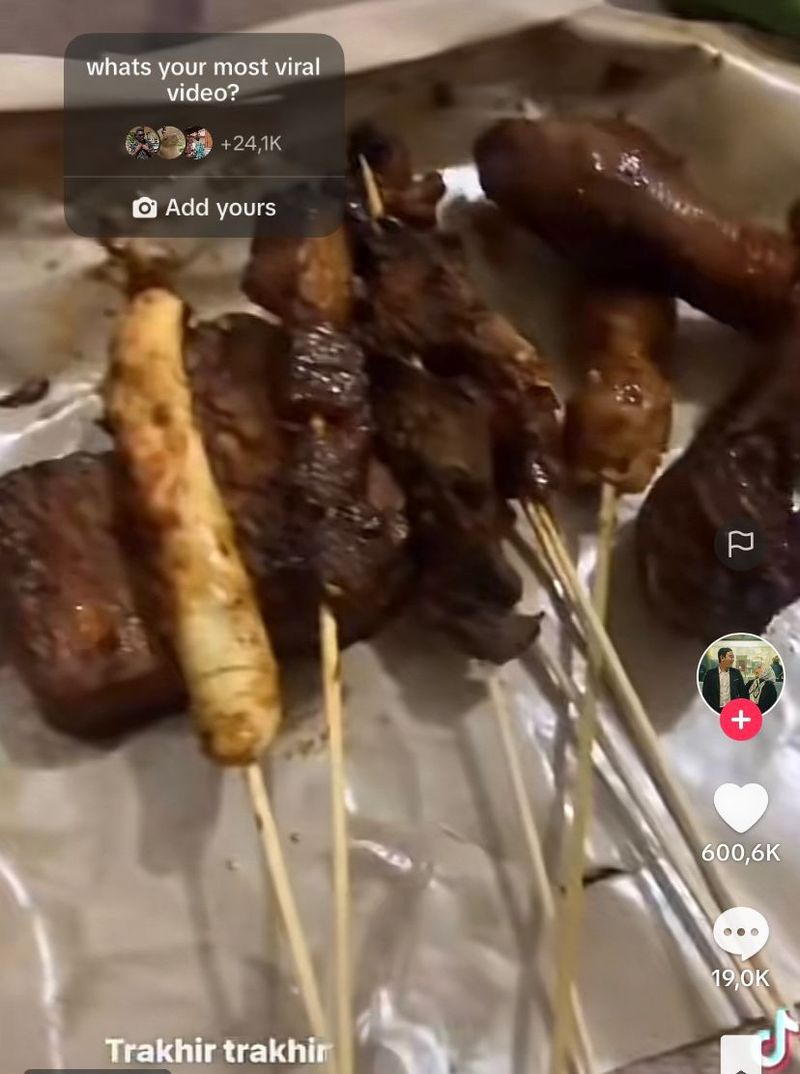 Nasi kucing super mini viral ditonton 20 juta kali