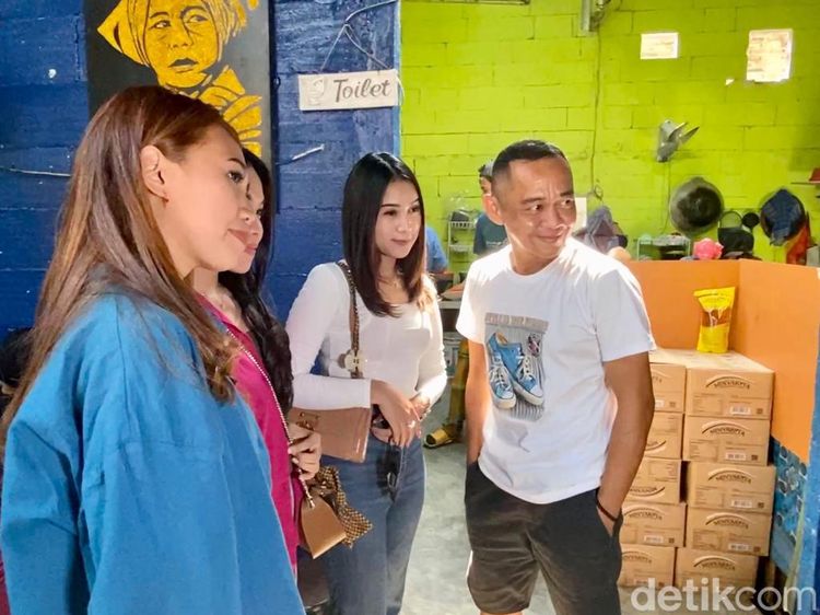 Nyak Kopsah Kembali Ceria, Sambut Pelanggan dan Sajikan Menu Baru