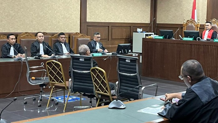 Pengacara Lukas Enembe Didakwa Rintangi dan Gagalkan Penyidikan KPK